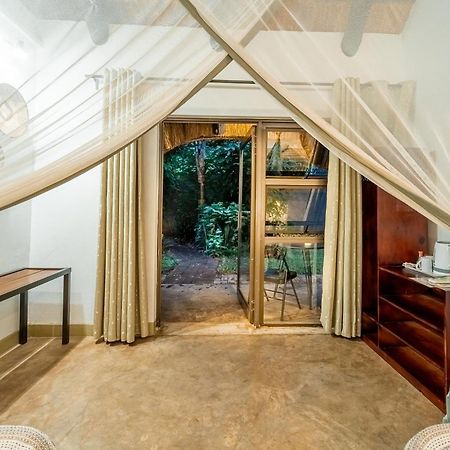 Nguni Lodge Victoria Falls Exterior foto