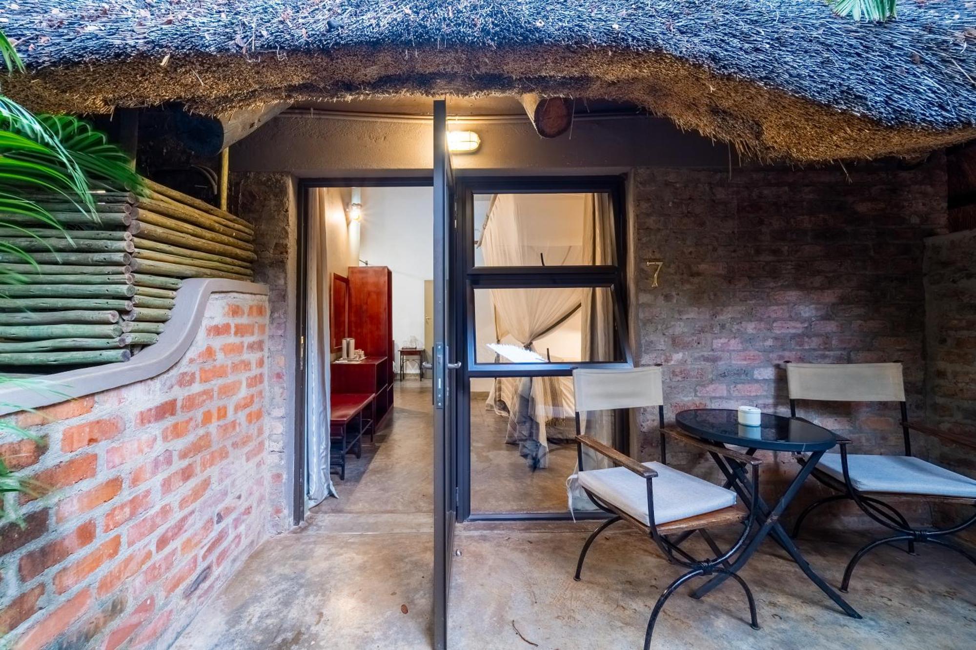 Nguni Lodge Victoria Falls Exterior foto